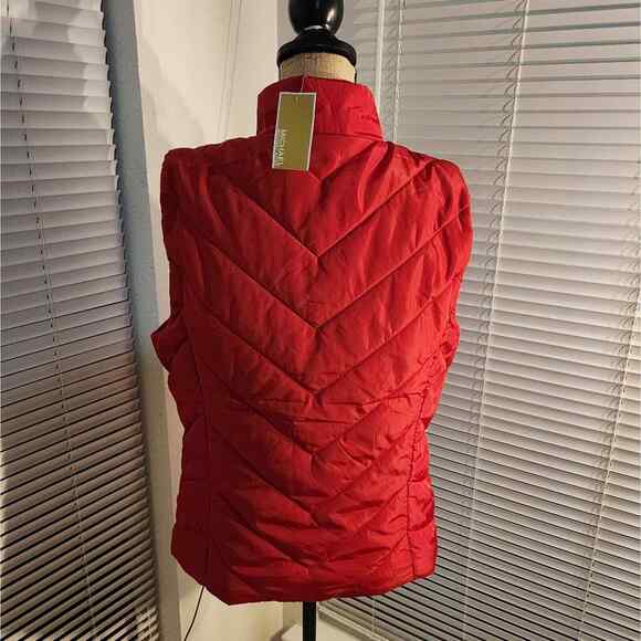 Michael Kors Red Puffer Vest Size Large New!! - Picture 3 of 8